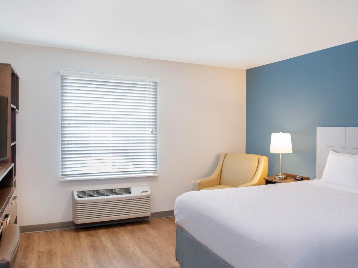 Extended America Select - - Northlake Hotel 3*